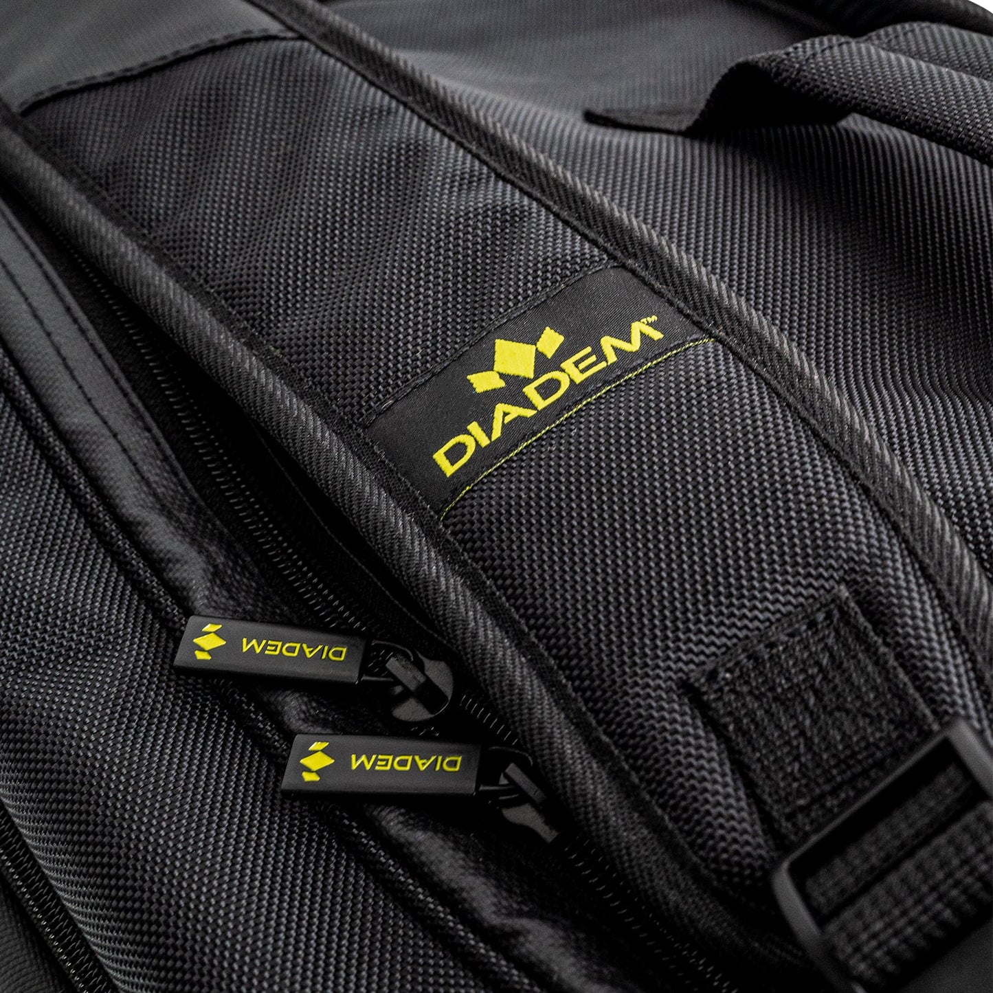 TOUR V2 PADDLE BAG - Grip On Golf & Pickleball Zone